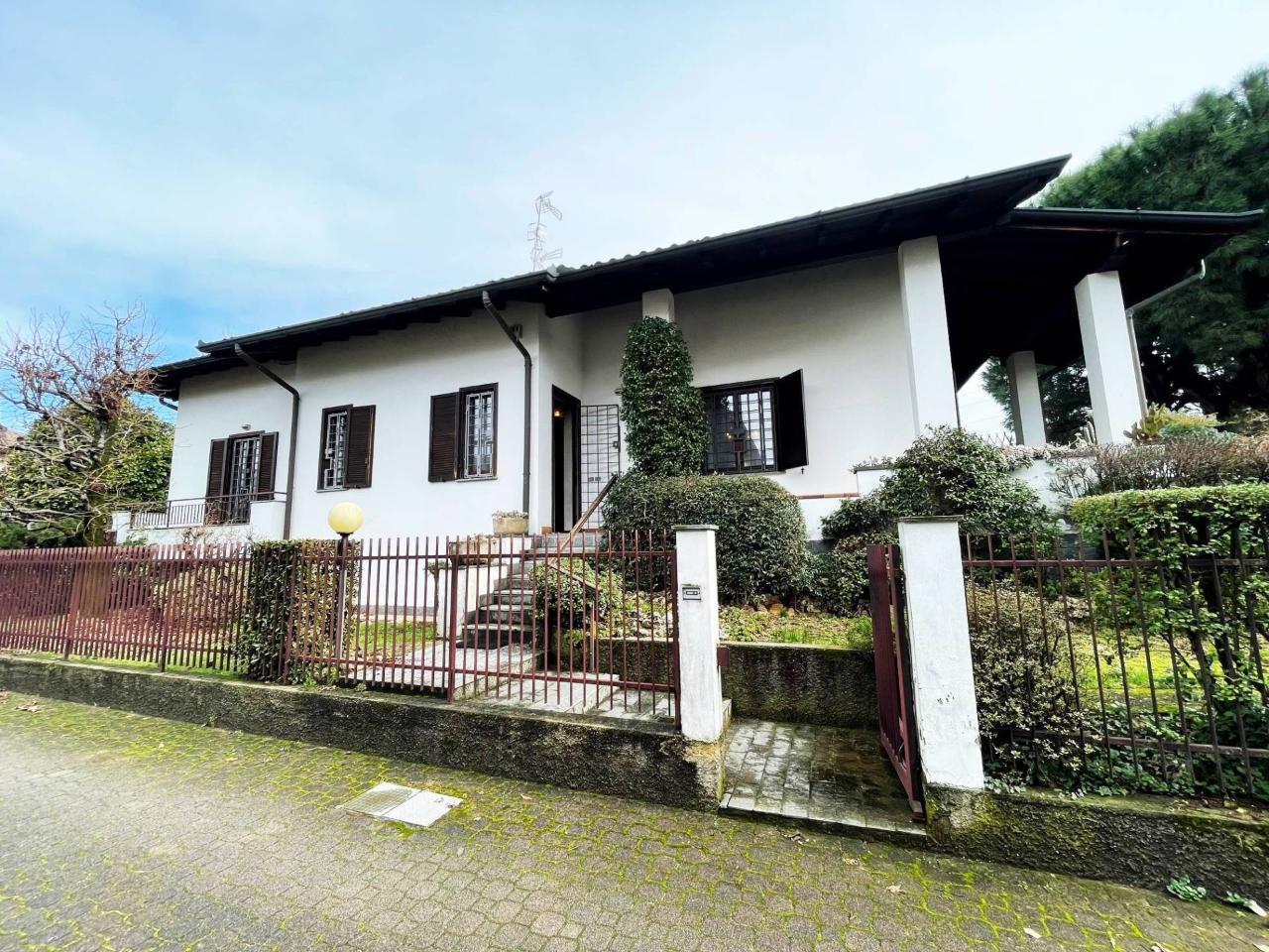 Villa in vendita a Cassano Magnago