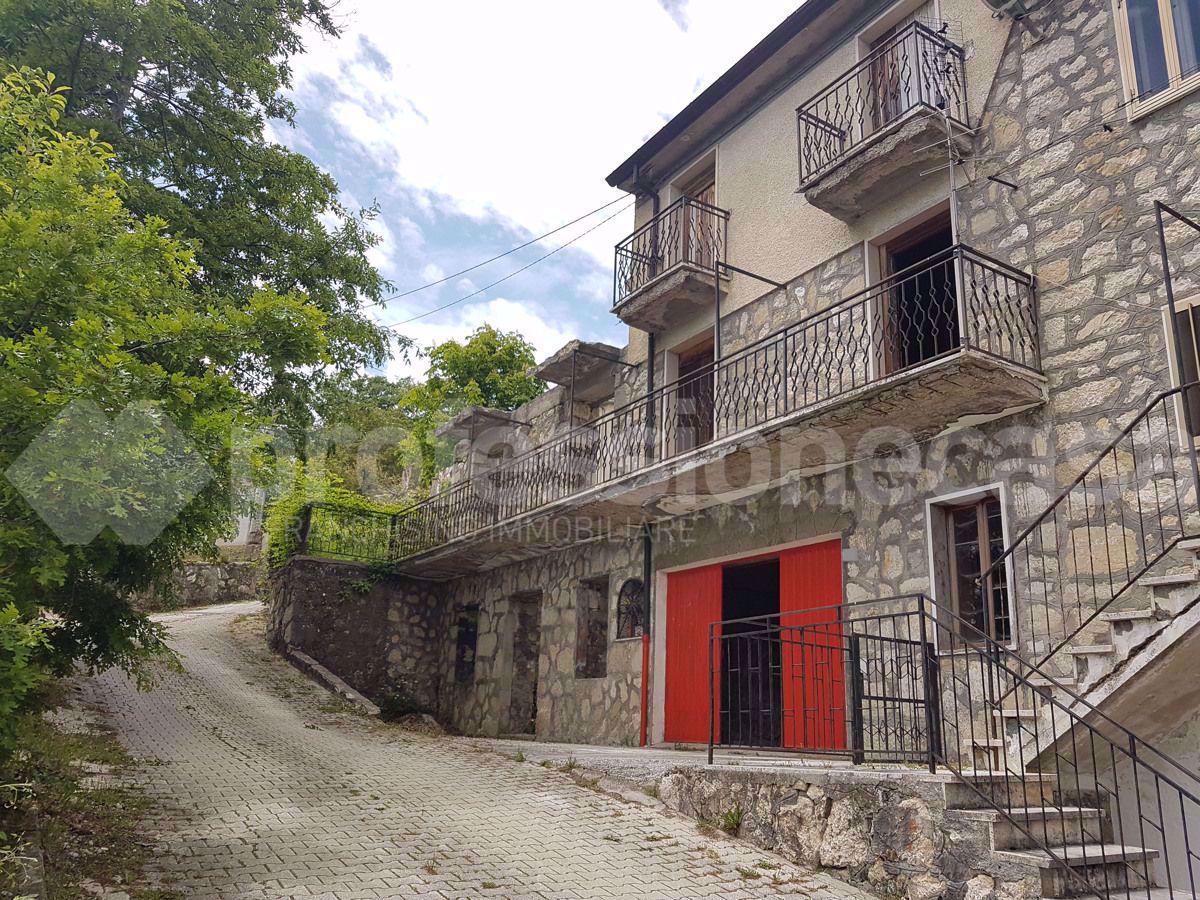 Magazzino in Sant'Eelena, Ateleta - Foto 1