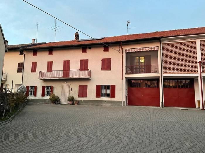 Villa in vendita a Mombello Monferrato