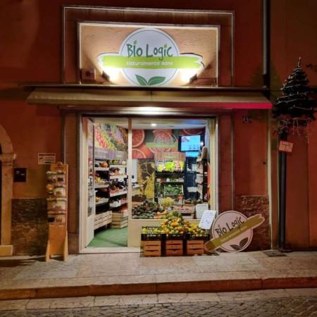 Negozio in , Trento, {3} - Foto 1