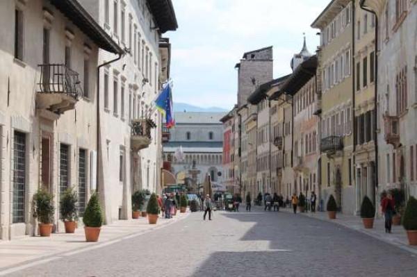 Negozio in , Trento, {3} - Foto 1