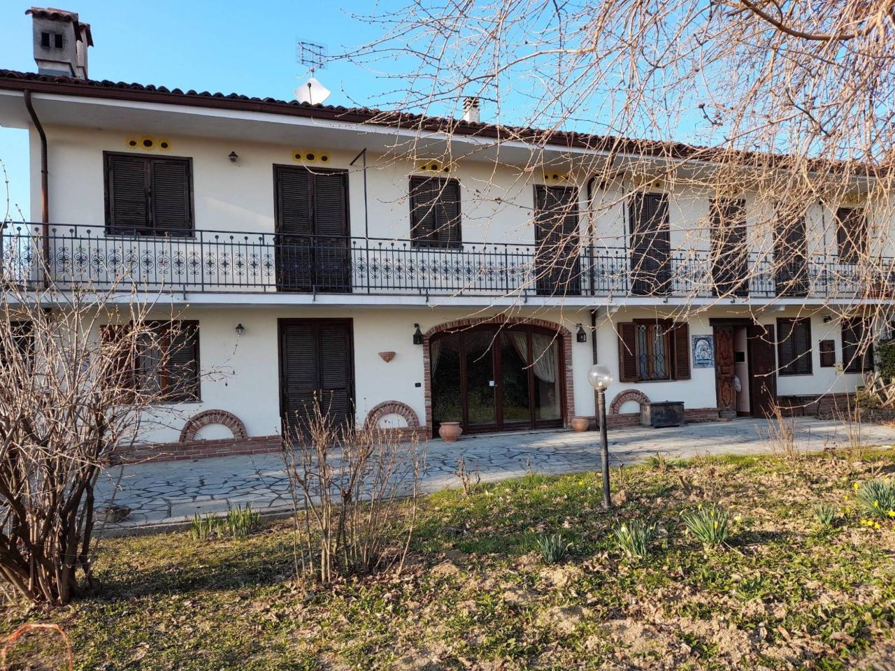 Casa indipendente in vendita a Santo Stefano Roero