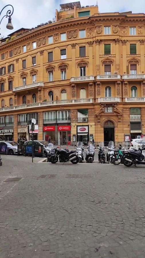 Magazzino in vendita a Roma