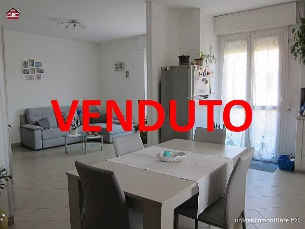 3-room flat, Vergiate - Photo 1