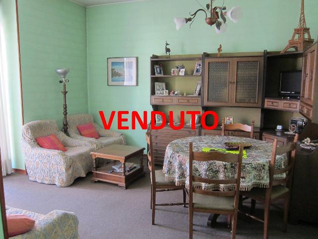 3-room flat, Vergiate - Photo 1