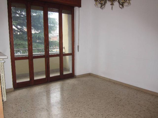 3-room flat, Azzate - Photo 1