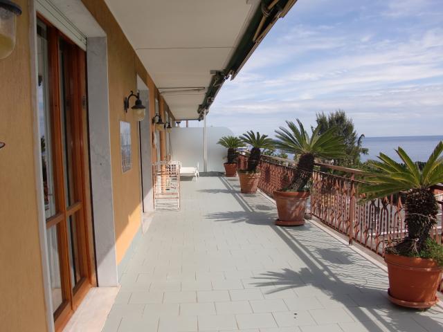 Penthouse in {3}, Strada Privata Vallarino - Photo 1