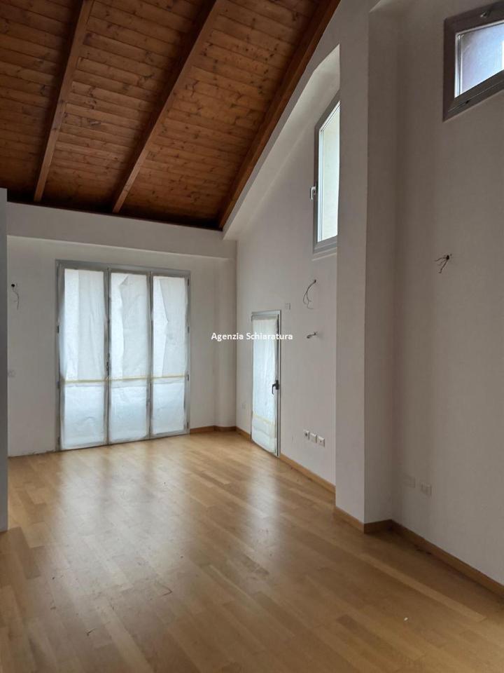 Ufficio in , Vallefoglia, {3} - Foto 1