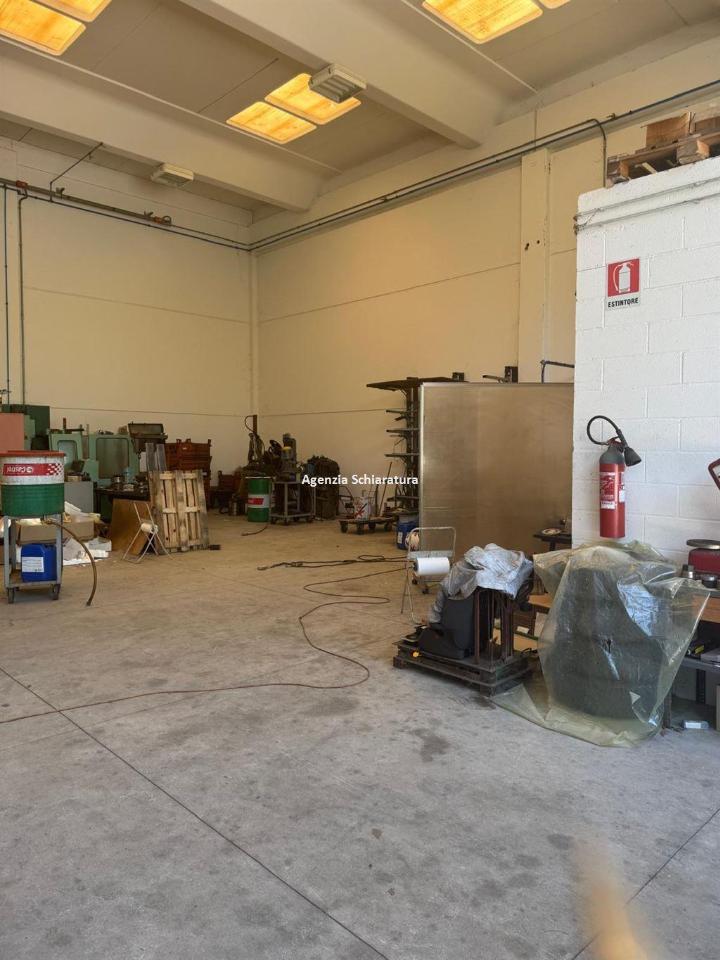 Capannone in , Pesaro, {3} - Foto 2