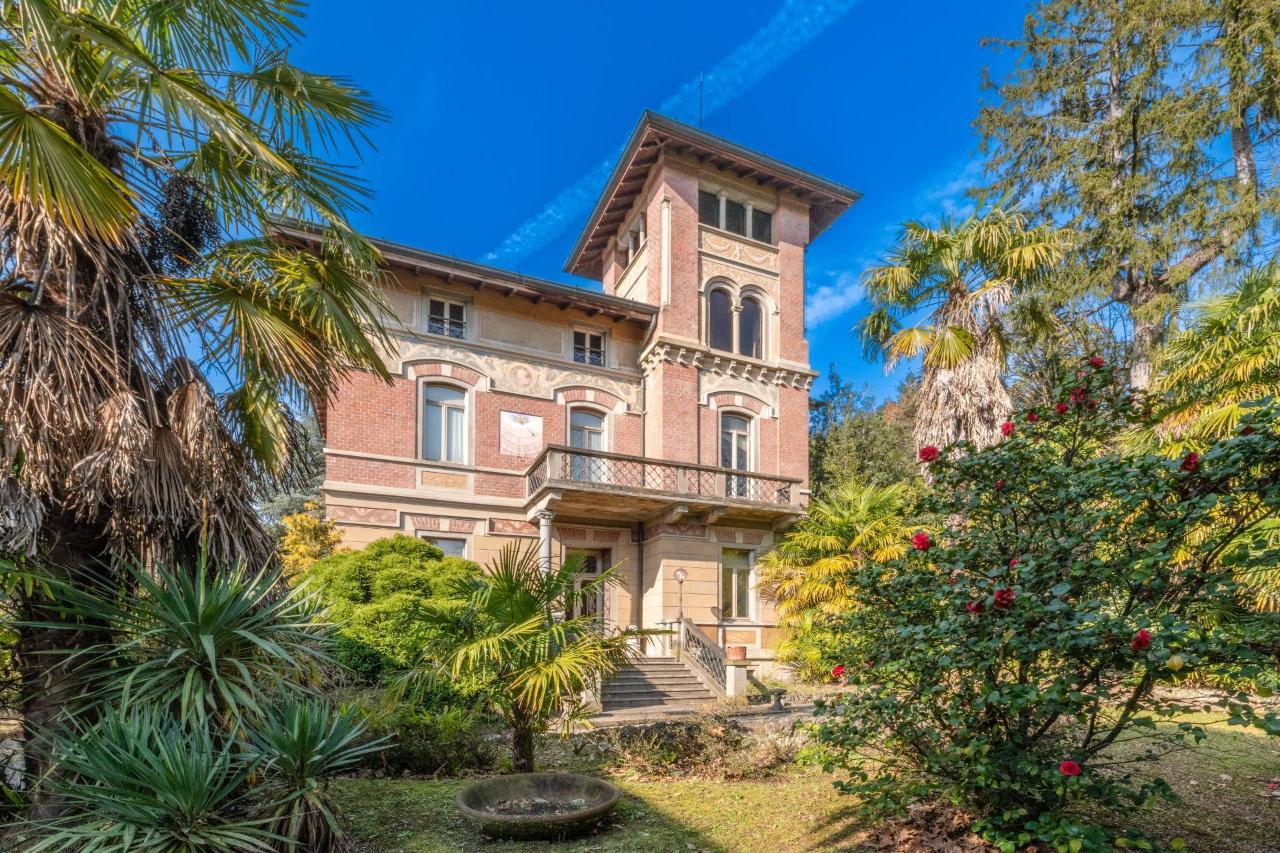Villa in vendita a Besana In Brianza