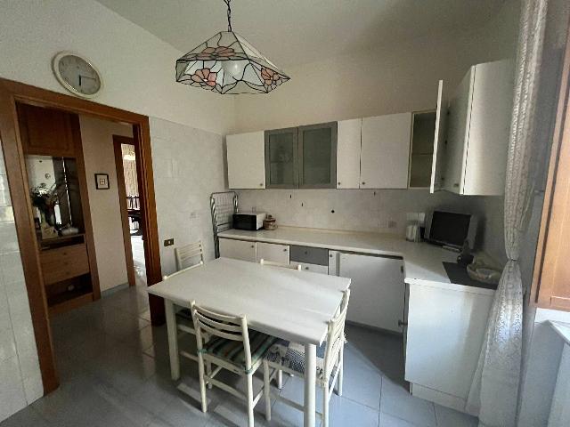 Apartament in Via Carlo Bo 5, Potenza - Photo 1