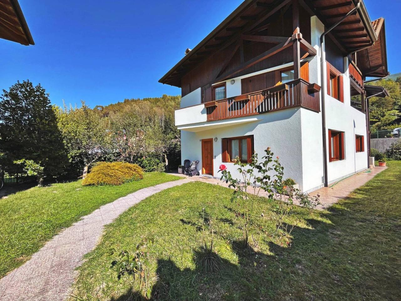 Villa in vendita a Comano Terme