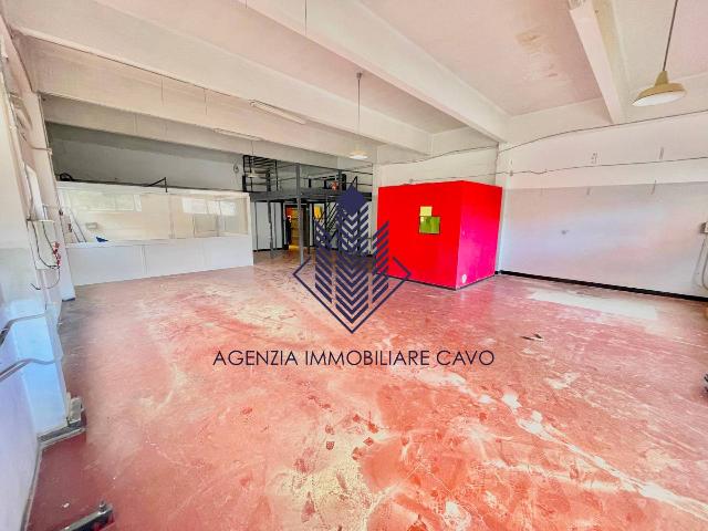 Warehouse in Via Nino Franchi 4r, Genova - Photo 1