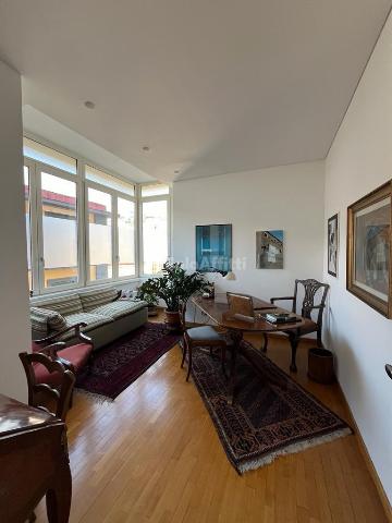 main gallery real estate image