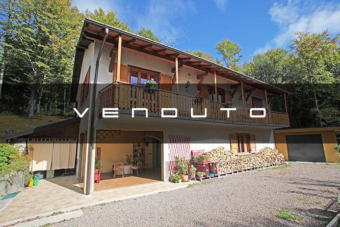 Villa in vendita a Fuipiano Valle Imagna