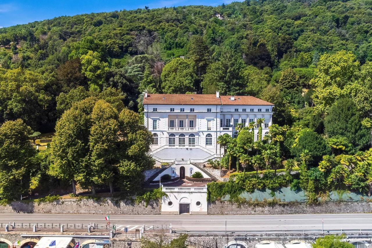 Villa in vendita a Belgirate