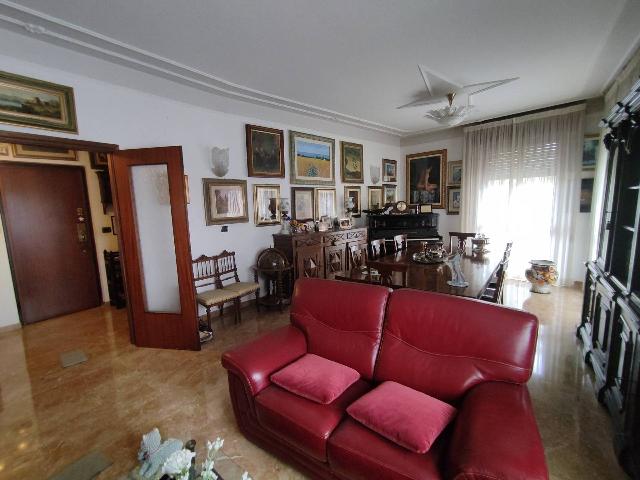 4-room flat in Corso Camillo Benso di Cavour, Vigevano - Photo 1