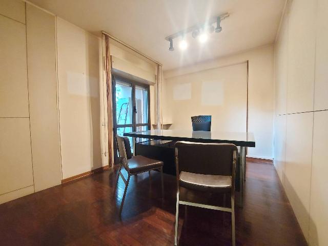 Gemeinschaftsbüro in Via Luigi Rizzo 83, Perugia - Foto 1