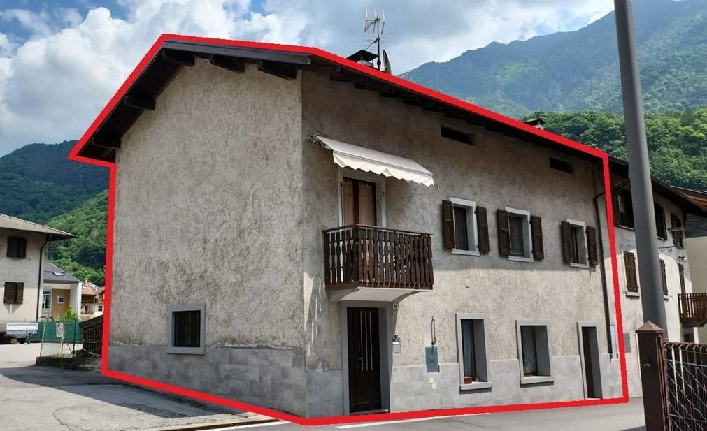 Casa indipendente in vendita a Pieve di Bono-Prezzo