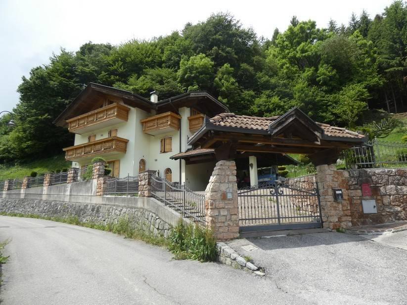 Villa in vendita a Bondone