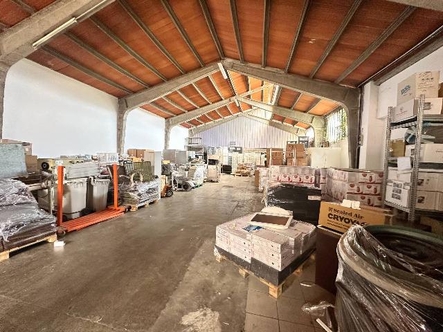 Industrial shed in {3}, Via del Commercio - Photo 1