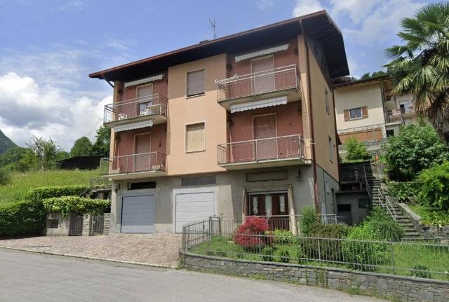 Apartament in Via Spino al Brembo, Zogno - Photo 1