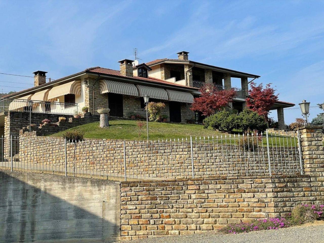 Villa in vendita a Bubbio