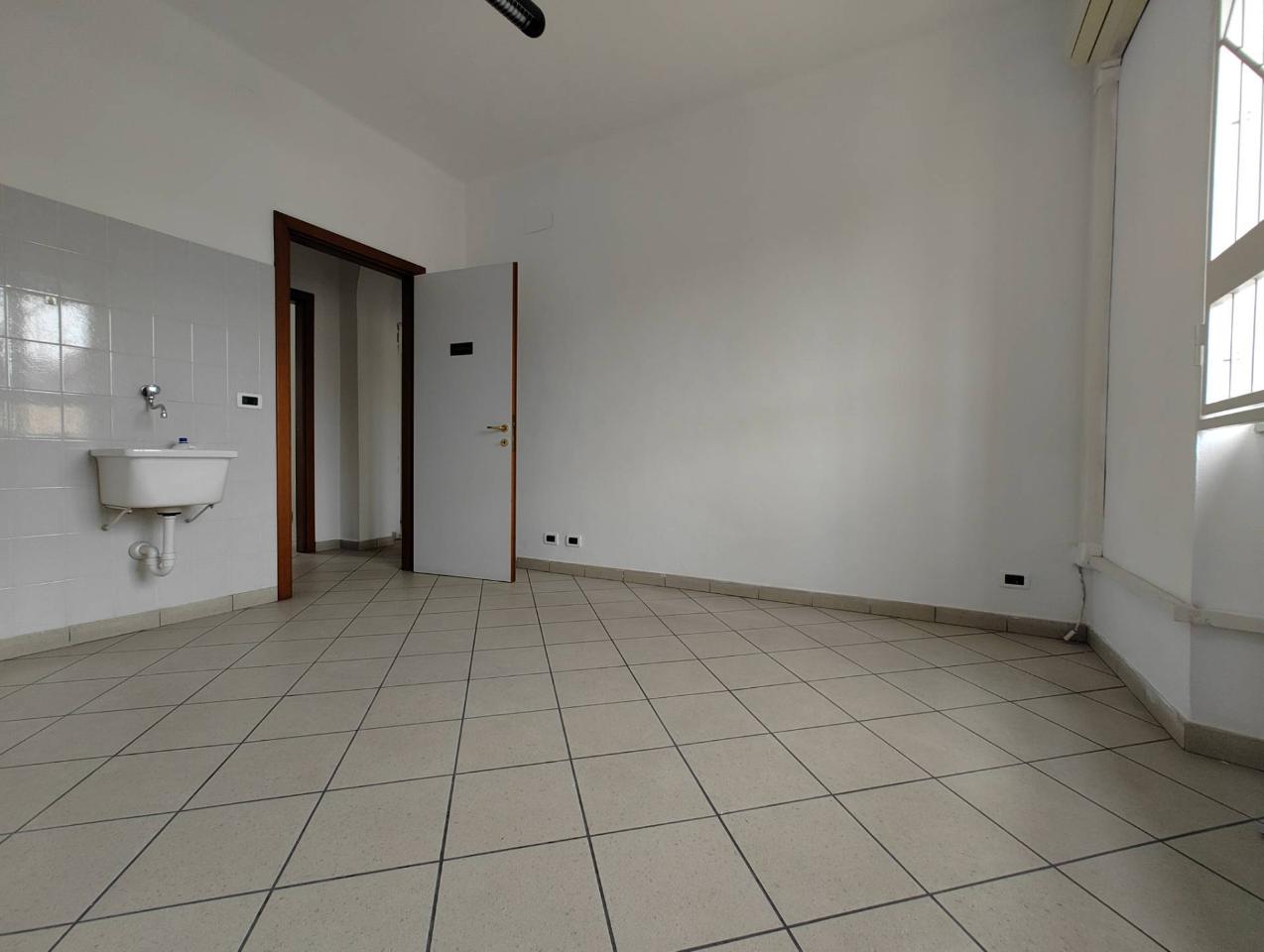 Ufficio in Corso XXV Aprile 66, Rivoli, {3} - Foto 1