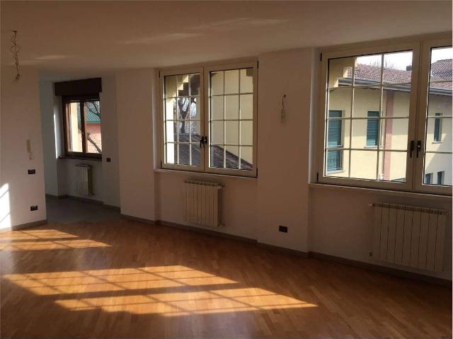 4-room flat in {3}, - Photo 1