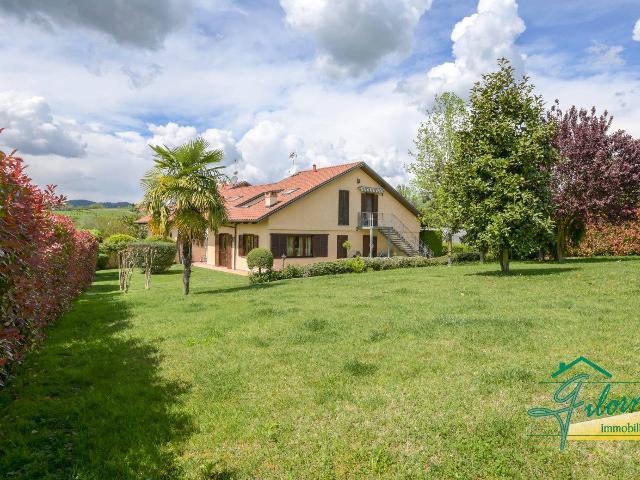 Mansion in {3}, Strada Valle San Pietro - Photo 1