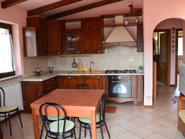 4-room flat in Via Tetti 2, Roburent - Photo 1