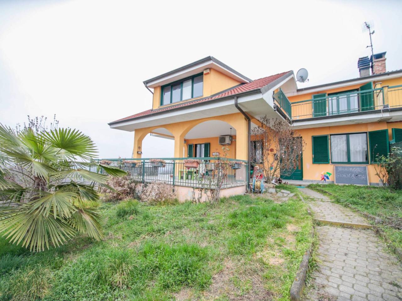 Villa in vendita a Lauriano