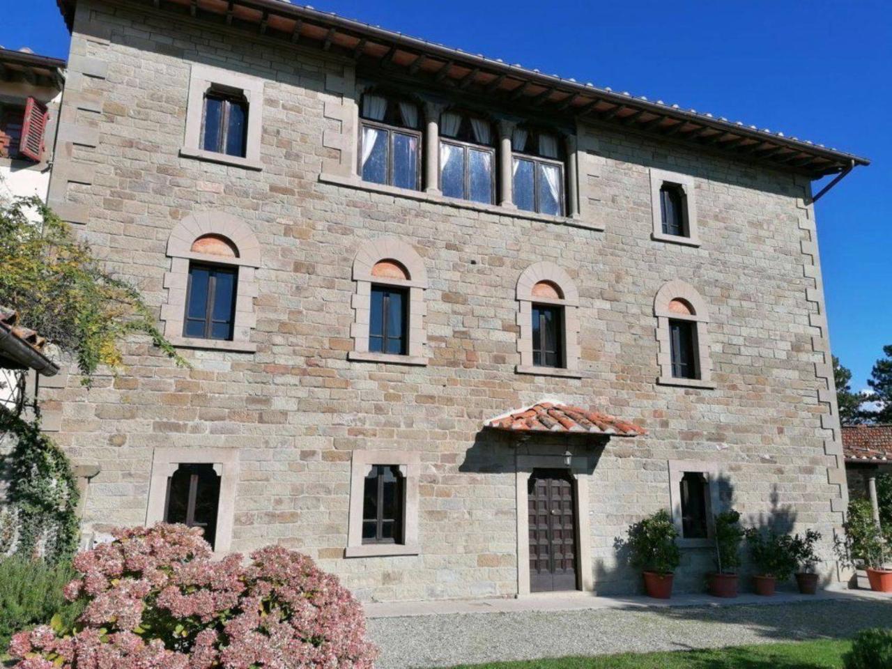 Villa in vendita a Caprese Michelangelo