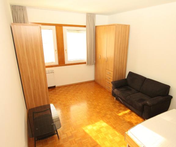 One-room flat in {3}, - Photo 1