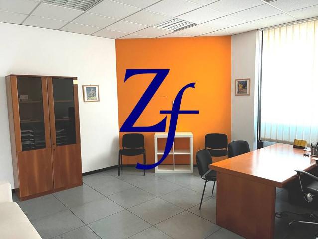 Shared office in Via Vittorio Emanuele, Calenzano - Photo 1