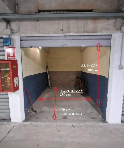 Garage or car box in Via Stupinigi 63, Nichelino - Photo 1