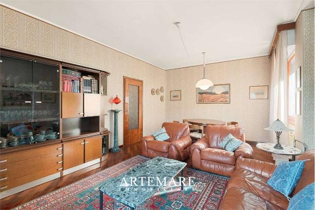 4-room flat in Via Fratelli Rosselli, 33, Seravezza - Photo 1