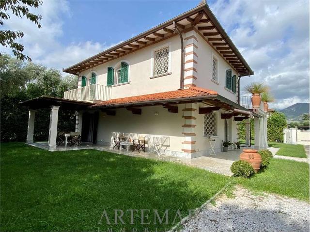 Mansion in {3}, Via Fontana - Photo 1