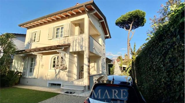 Villa in Via Mascagni, Forte dei Marmi - Foto 1