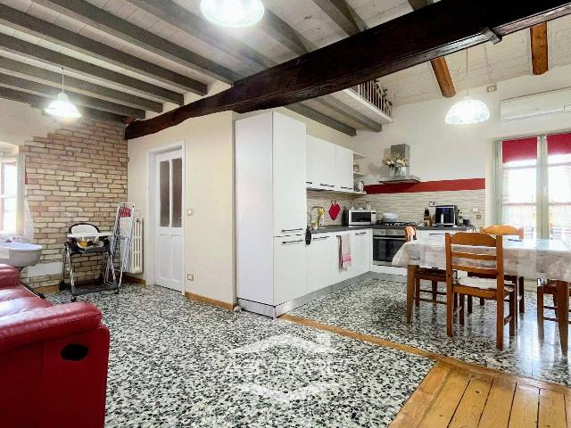 4-room flat in Via Ressia 4, Carignano - Photo 1