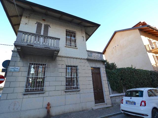 Mansion, Rivoli - Photo 1