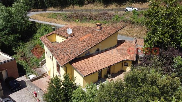 Mansion in Via Comunale 25, Barga - Photo 1