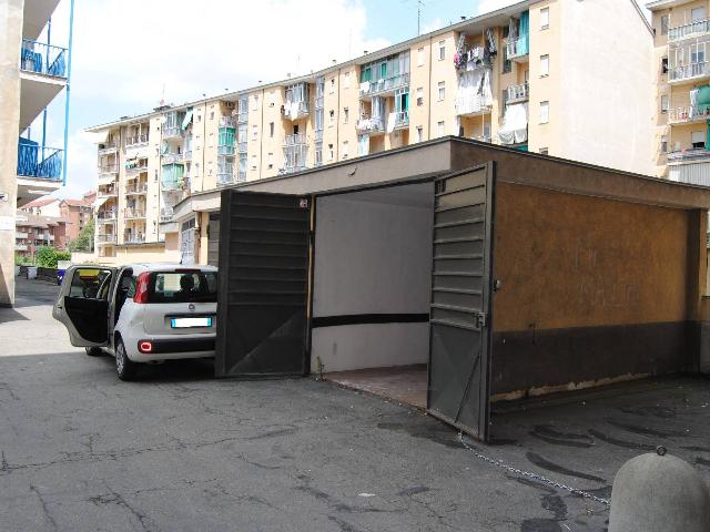 Garage or car box in Via Sestriere 53, Moncalieri - Photo 1