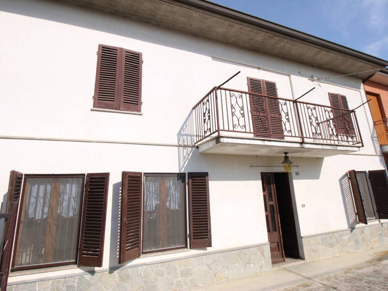 Villa in vendita a Mombercelli