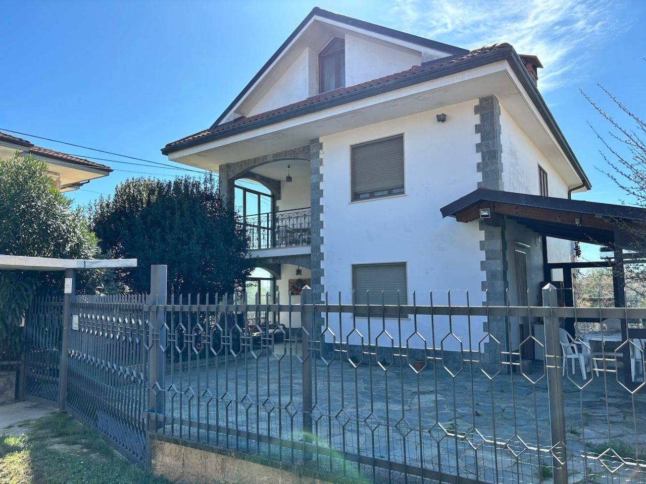 Villa in vendita a Vauda Canavese