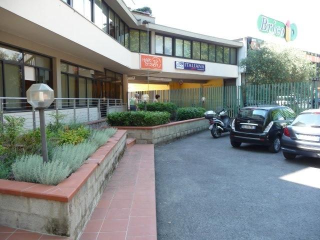 Palazzina commerciale in , Pistoia, {3} - Foto 1