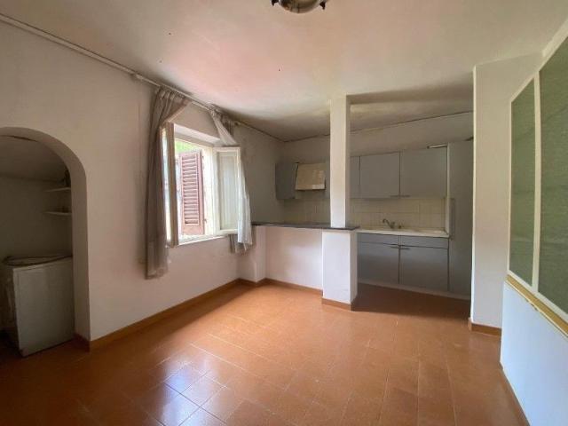 2-room flat, Capraia e Limite - Photo 1