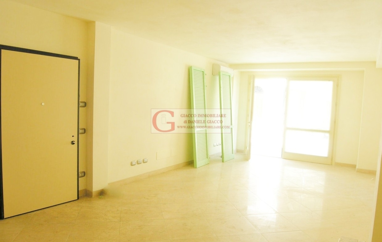 Ufficio in Via Virgilio, Viareggio - Foto 1