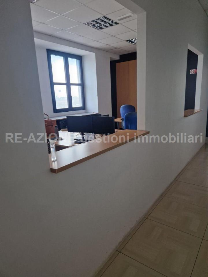 Ufficio in , Vicenza, {3} - Foto 2