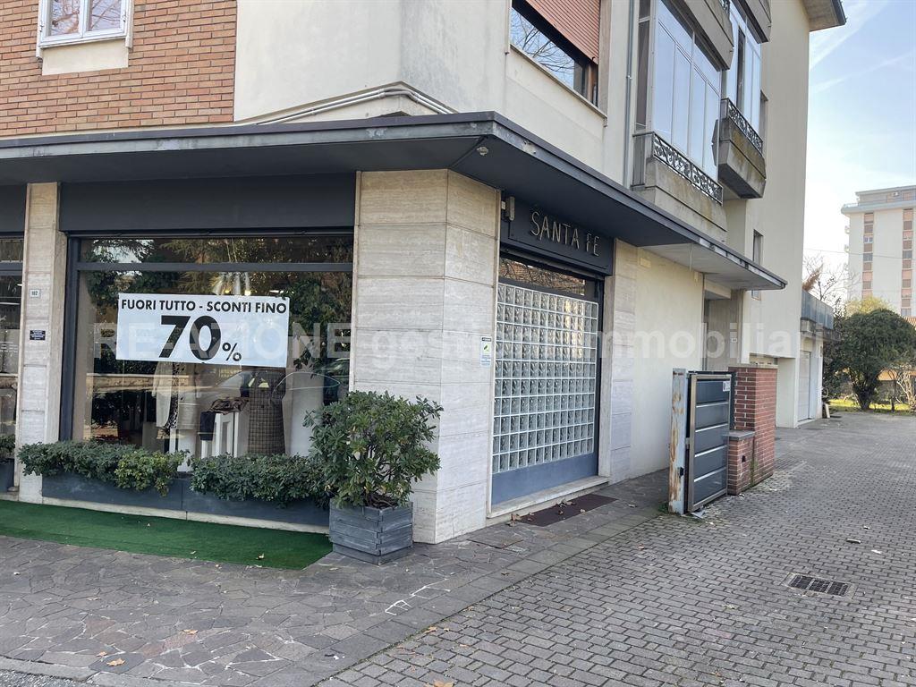 Negozio in Viale Bassani 104, Thiene, {3} - Foto 2